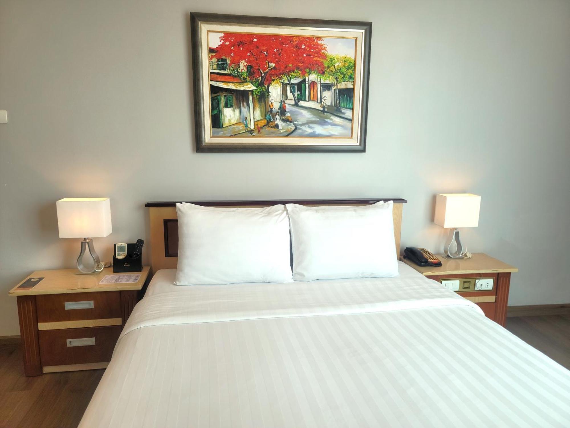Luxeden Hotel Hanoi Zewnętrze zdjęcie