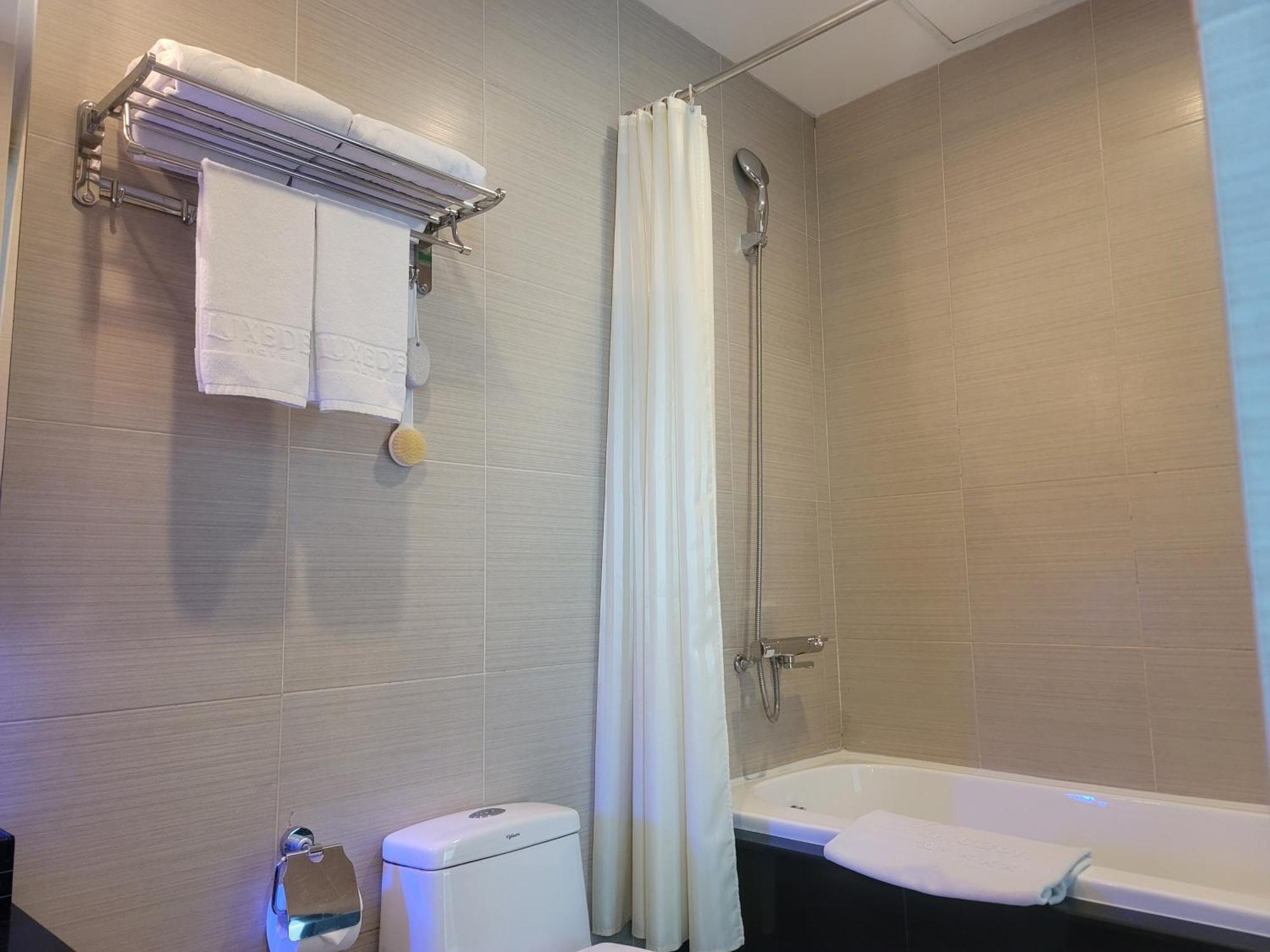 Luxeden Hotel Hanoi Zewnętrze zdjęcie