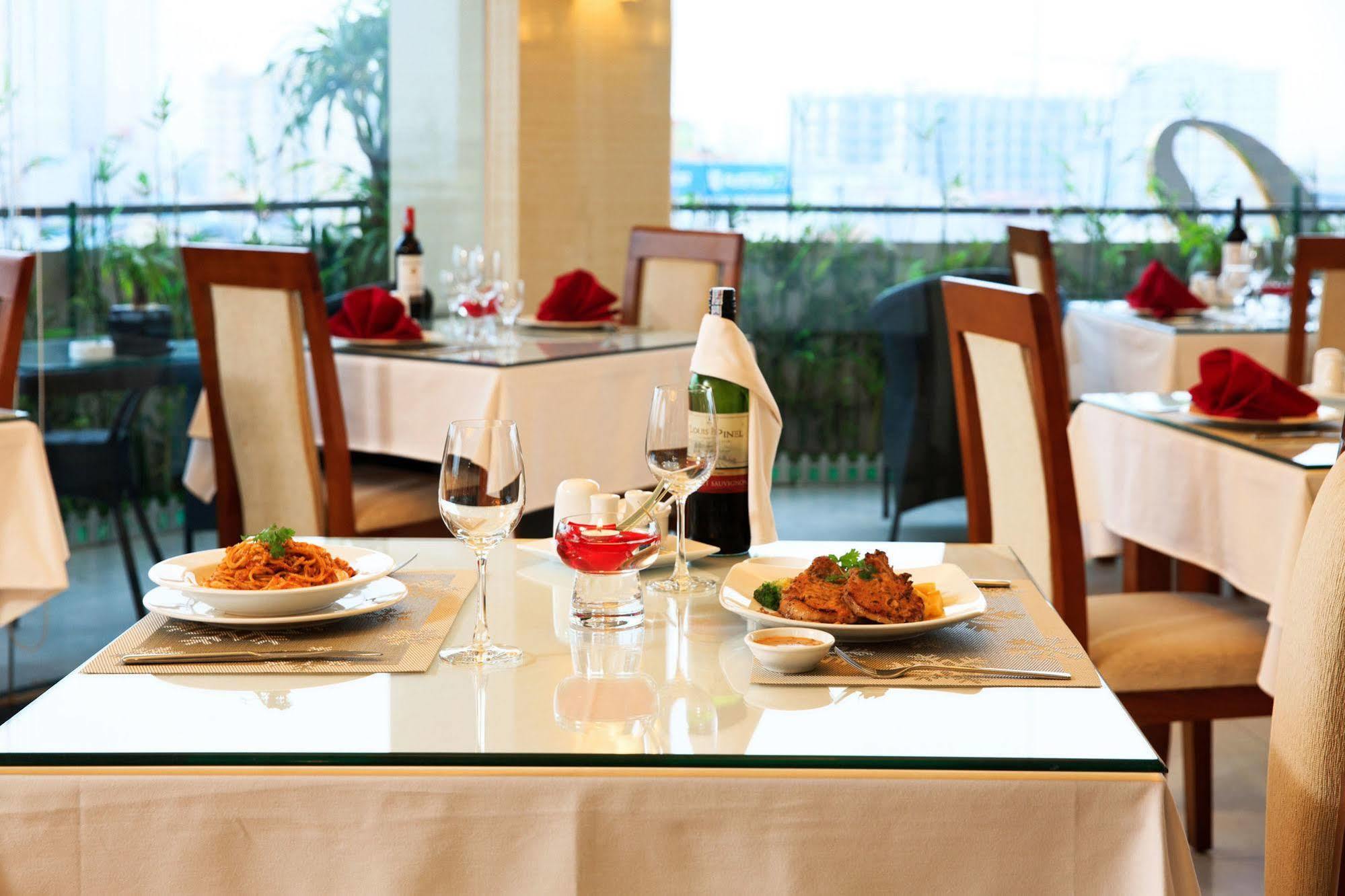 Luxeden Hotel Hanoi Zewnętrze zdjęcie