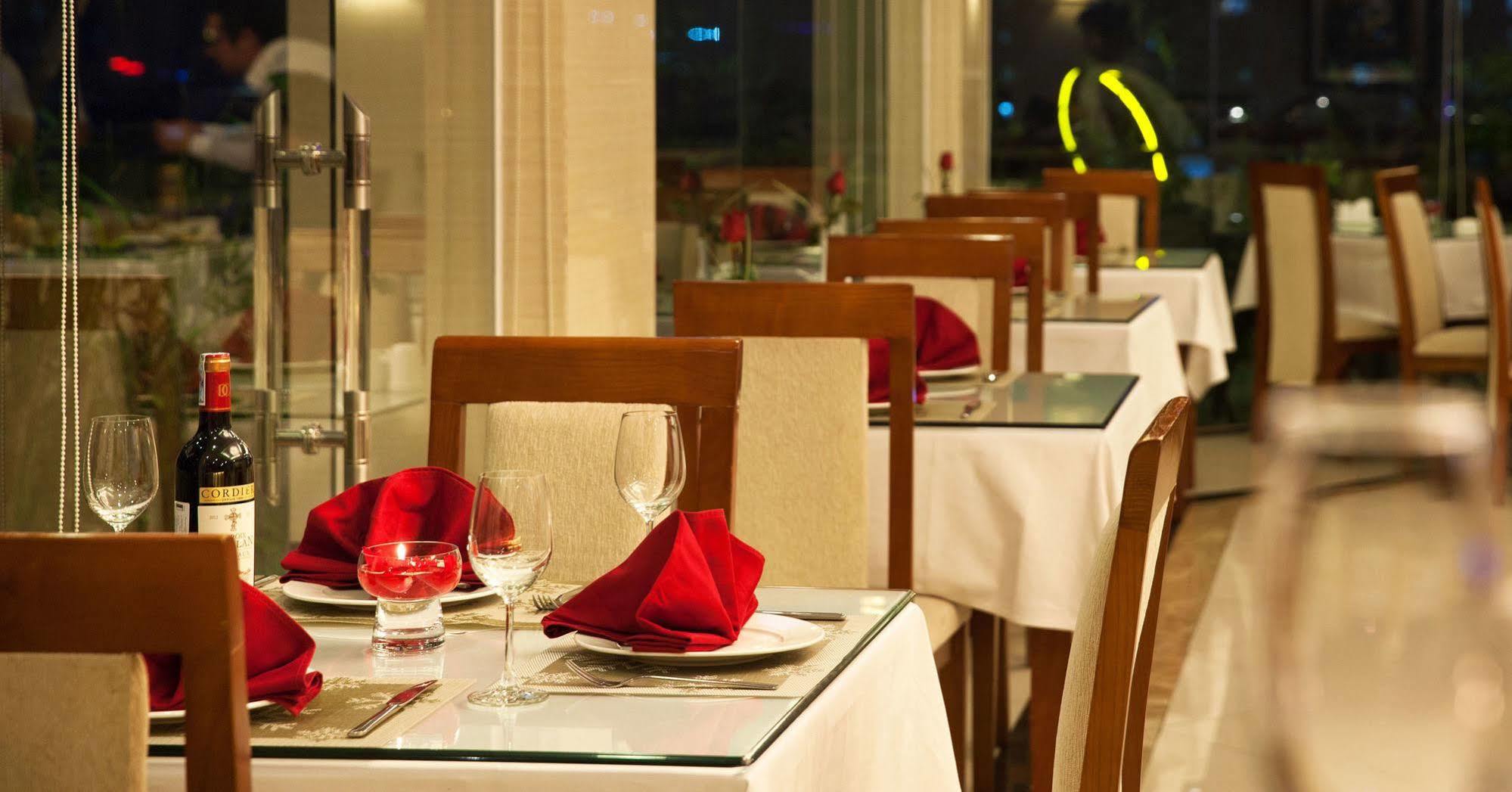 Luxeden Hotel Hanoi Zewnętrze zdjęcie